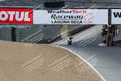 media/Jun-26-2022-CRA (Sun) [[122d0e5426]]/Race 13 (Expert 1000 Superbike)/Start Finish/